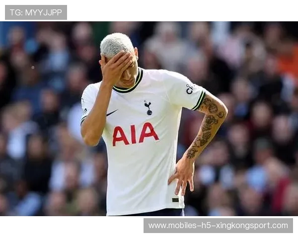 热刺定位球战术精妙，理查利森头球建功